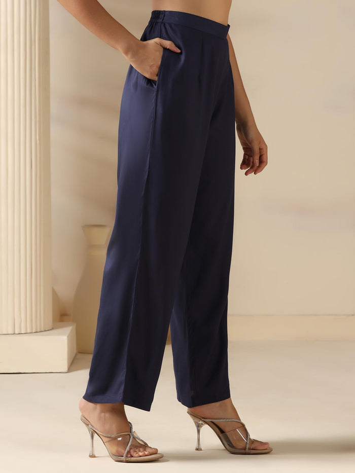 Women Chanderi Navy Blue Geometric Print Kurta Comfort Pant Dupatta.