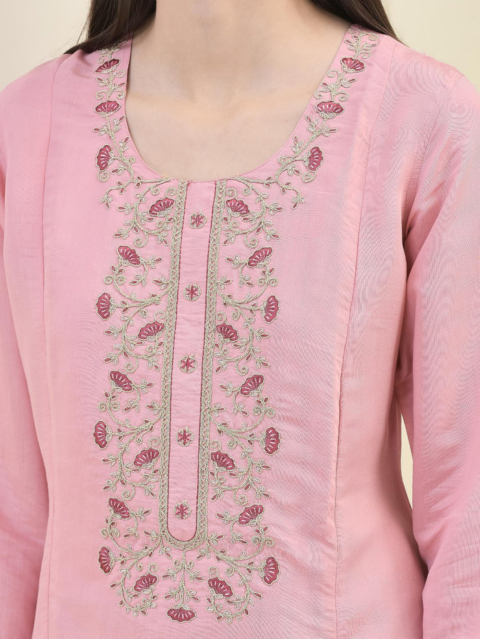 Women Chanderi Pink Embroidered Kurta Comfort Pant Dupatta.