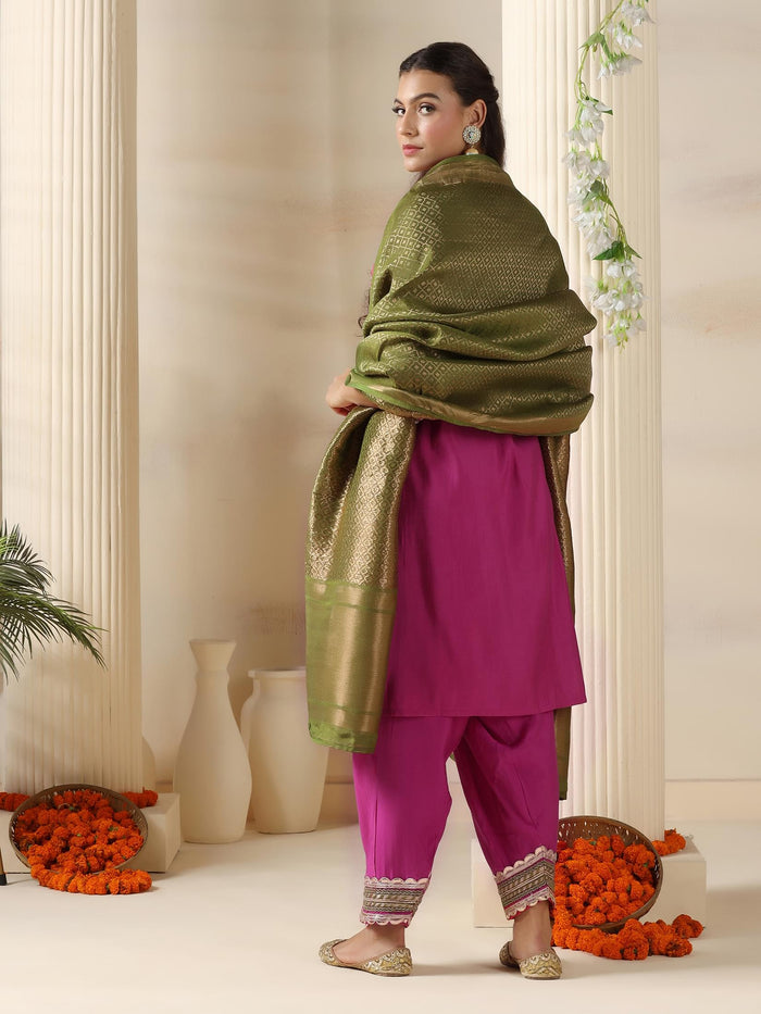 Women Chanderi Pink Embroidered Kurta Salwar Jacquard Dupatta.
