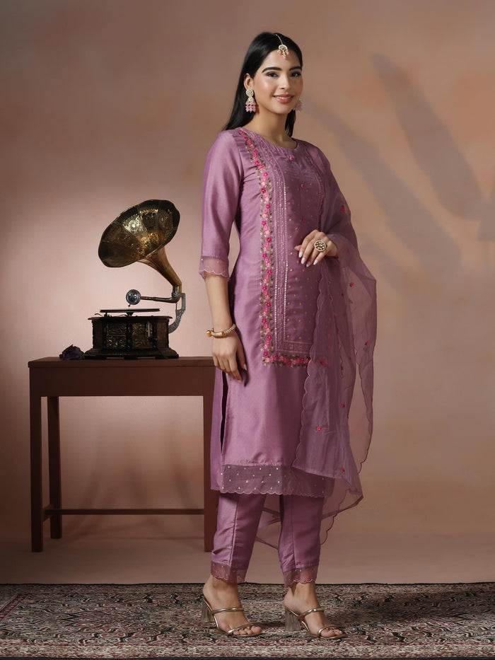Women Chinon Lilac Embroidered Kurta Comfort Pant Dupatta.