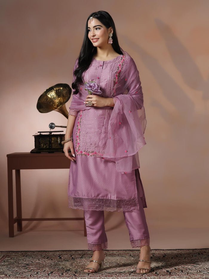Women Chinon Lilac Embroidered Kurta Comfort Pant Dupatta.