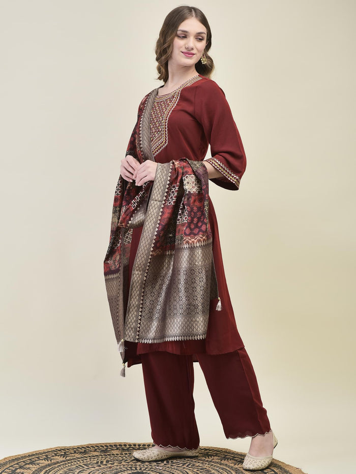 Women Comet Maroon Embroidered Kurta Comfort Pant Dola Jacquard Dupatta.