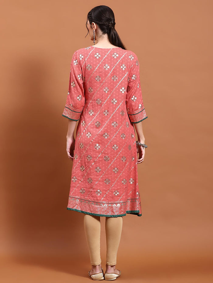 Women Coral Floral Print Kurta.