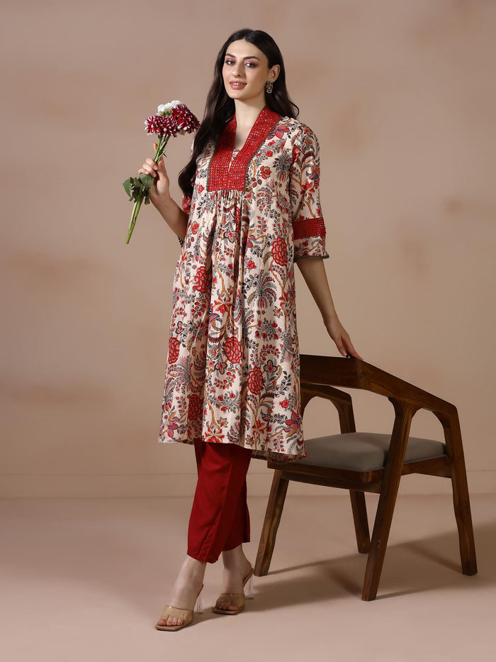 Women Cotton Beige Floral Print Kurta.
