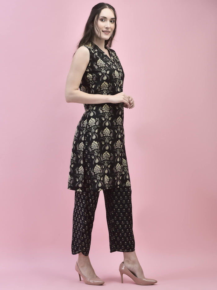 Women Cotton Black Floral Print Kurta With Comfort Pant.