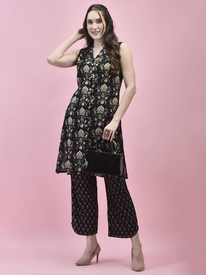 Women Cotton Black Floral Print Kurta With Comfort Pant.