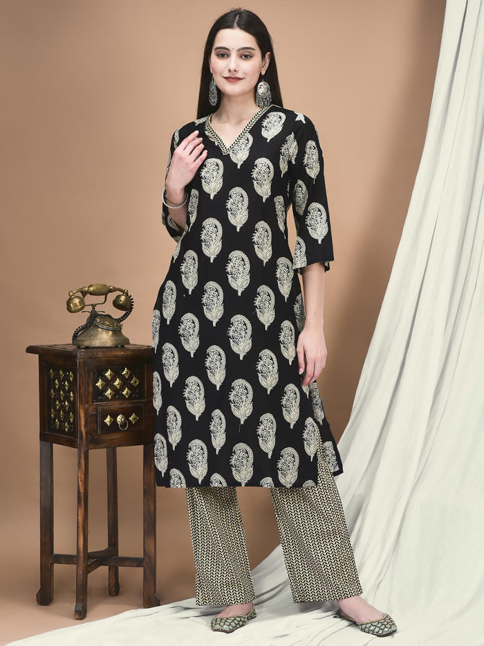 Women Cotton Black Printed Kurta Comfort Pant Dupatta.