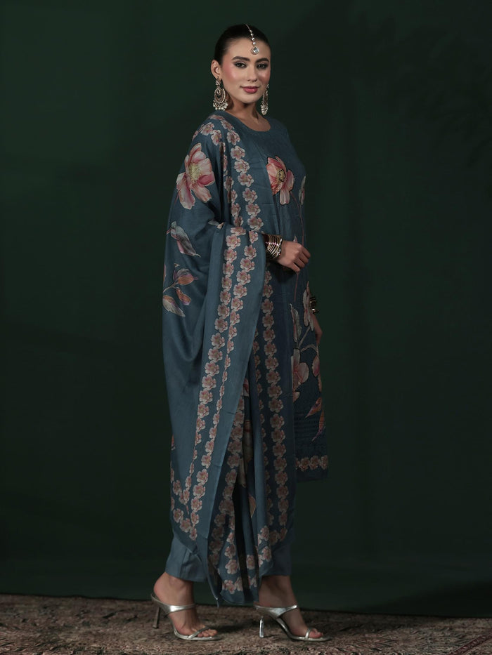 Women Cotton Blue Embroidered Kurta Comfort Pant Dupatta.