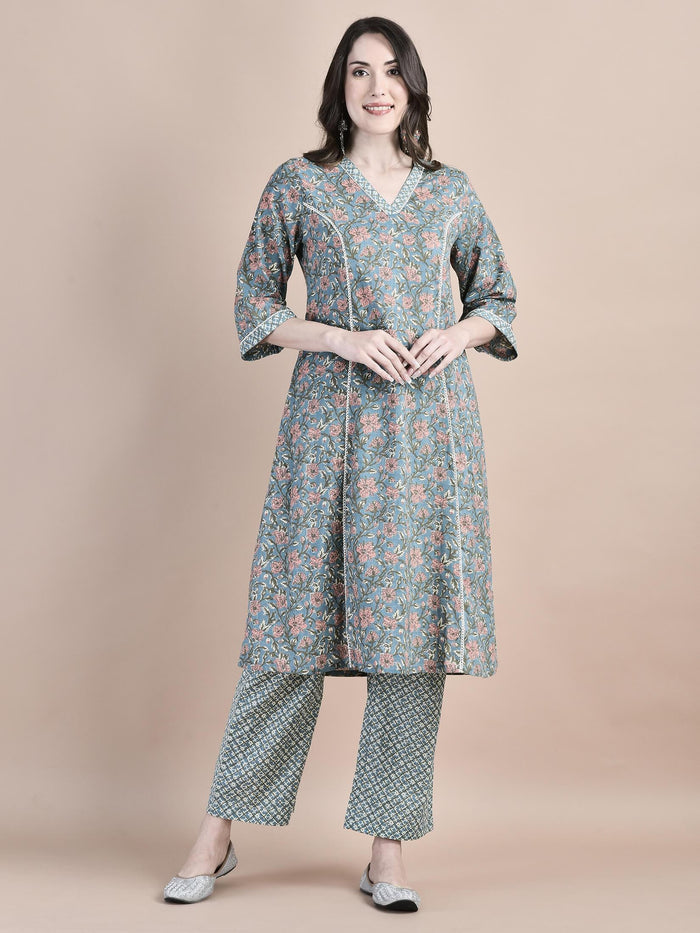 Women Cotton Blue Floral Print Kurta Comfort Pant Dupatta.