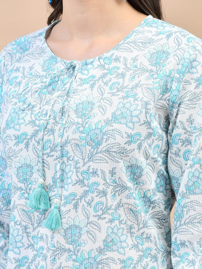 Women Cotton Blue Floral Print Kurta Comfort Pant Dupatta.