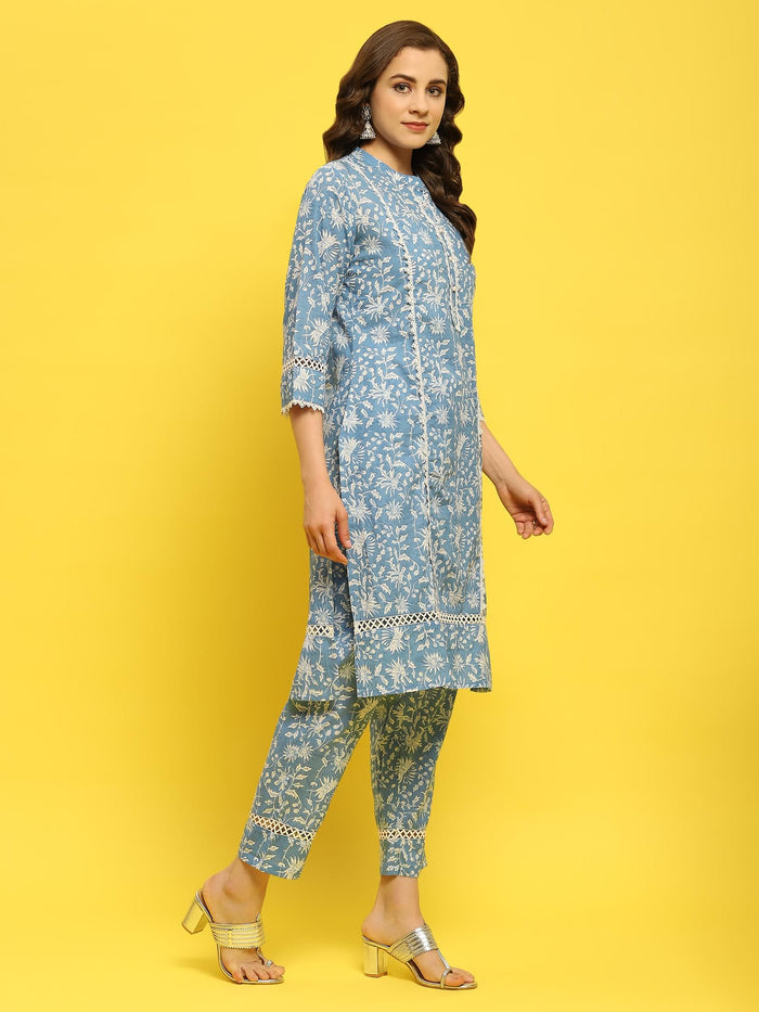 Women Cotton Blue Floral Print Kurta With Trouser.