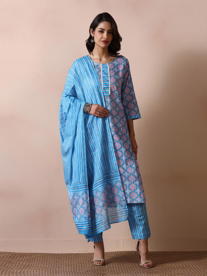 Women Cotton Blue Printed Kurta Trouser With Dupatta.