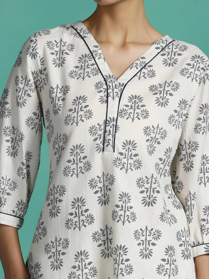 Women Cotton Flex Off White Printed Tunic.