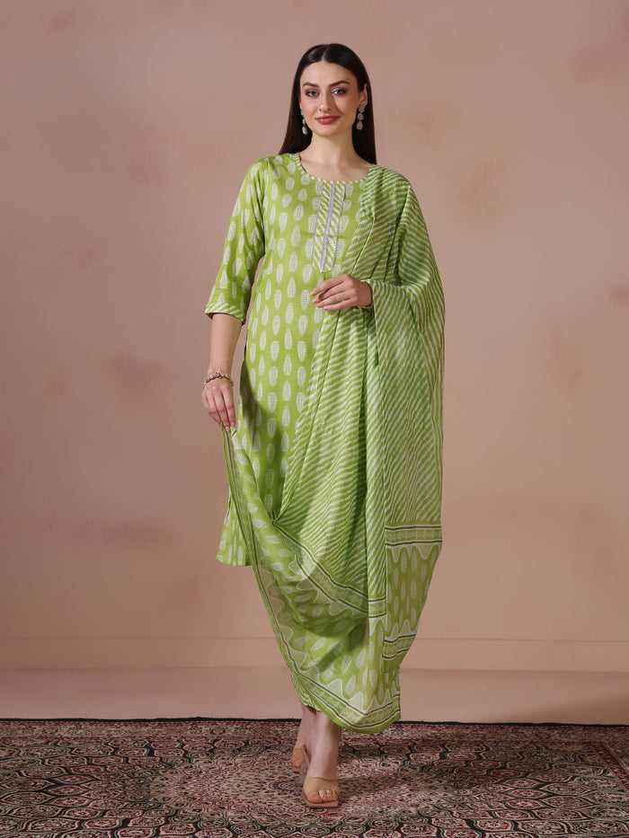 Women Cotton Green Printed Kurta Trouser With Dupatta.