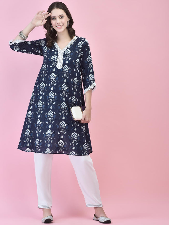 Women Cotton Indigo Floral Print Kurta With Trouser.