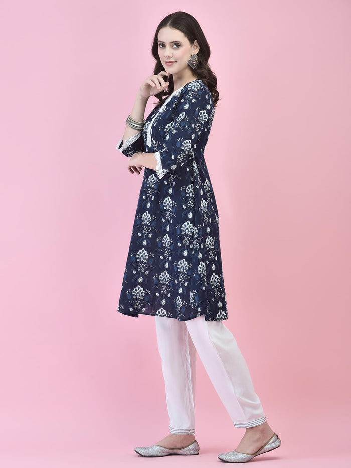 Women Cotton Indigo Floral Print Kurta With Trouser.