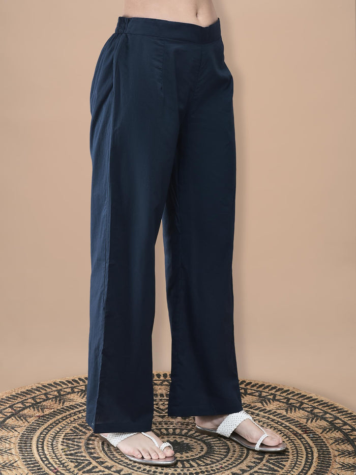 Women Cotton Indigo Geometric Print Kurta Comfort Pant Dupatta.