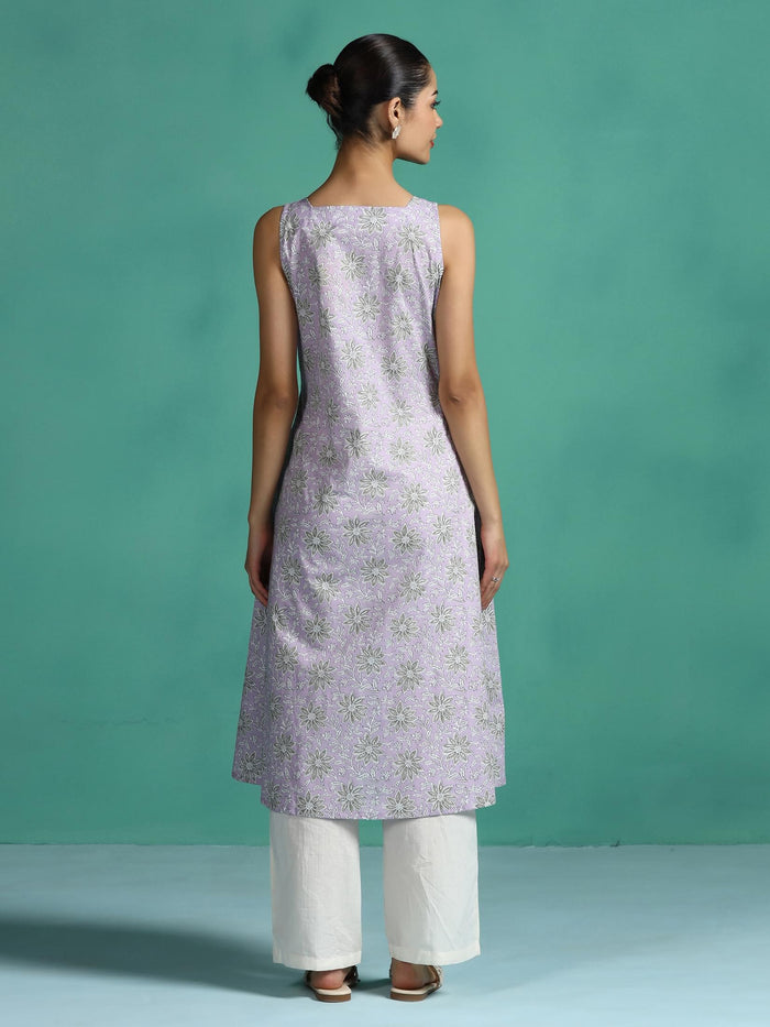Women Cotton Lilac Floral Print Kurta.