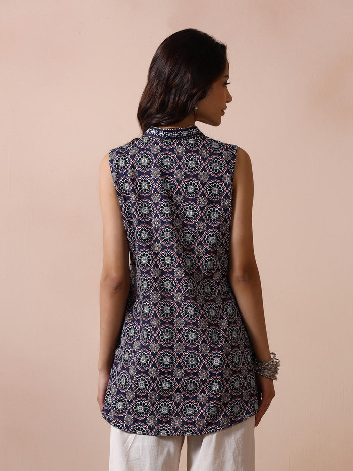 Women Cotton Navy Blue Printed Tunic.