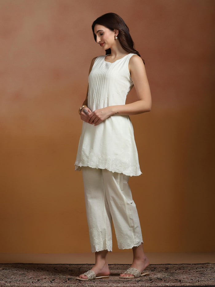 Women Cotton Off White Embroidered Co-Ord Set.