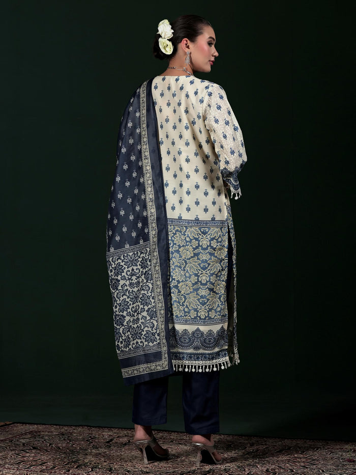 Women Cotton Off White Embroidered Kurta Comfort Pant Dupatta.