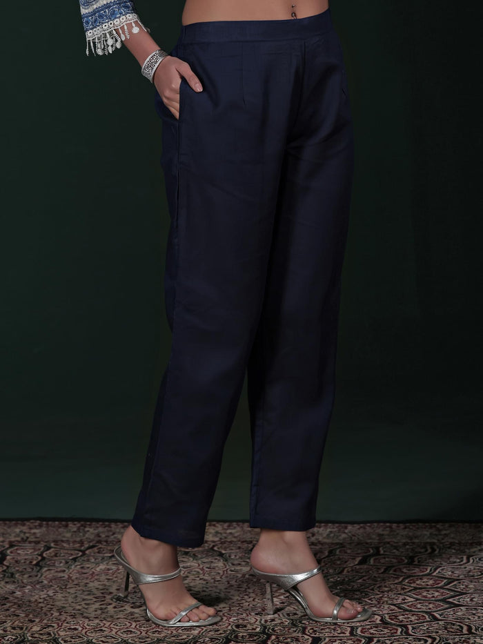 Women Cotton Off White Embroidered Kurta Comfort Pant Dupatta.