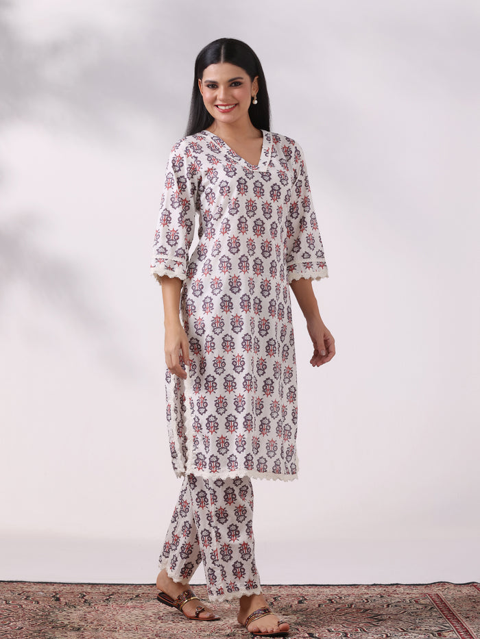 Women Cotton Off White Printed Kurta With Comfort Pant