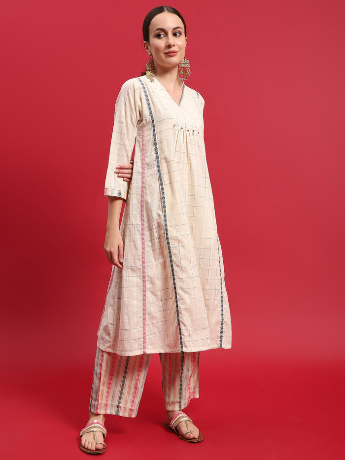 Women Cotton Off White Yarn Dyed Kurta With Comfort Pant.