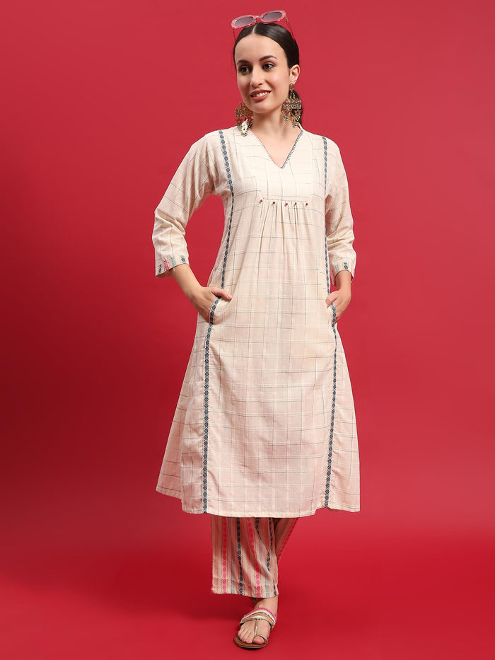 Women Cotton Off White Yarn Dyed Kurta With Comfort Pant.