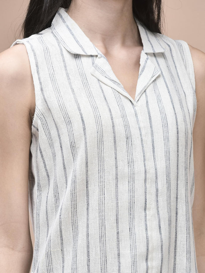 Women Cotton Off White Yarn Dyed Kurta With Comfort Pant.