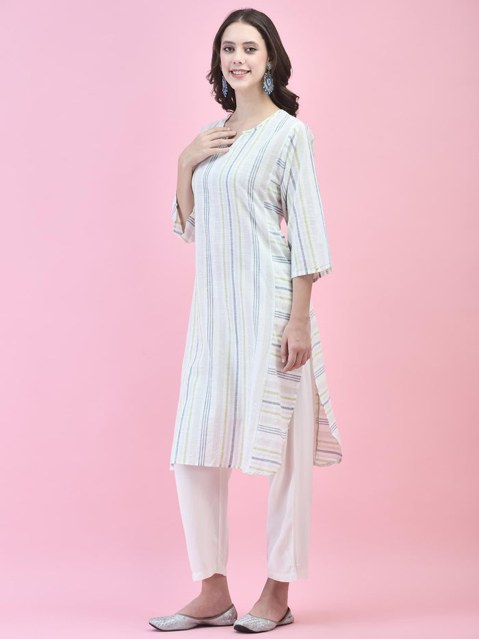 Women Cotton Off White Yarn Dyed Kurta.