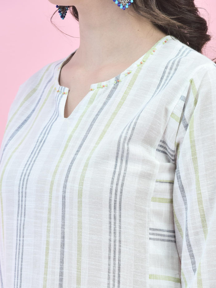 Women Cotton Off White Yarn Dyed Kurta.