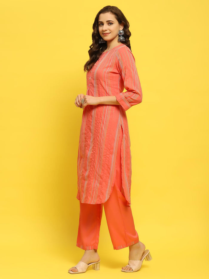 Women Cotton Peach Yarn Dyed Kurta With Comfort Pant.