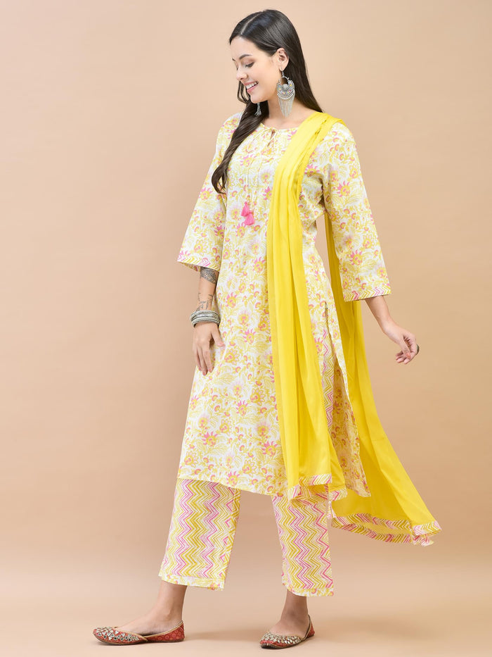 Women Cotton Pink Floral Print Kurta Comfort Pant Dupatta.