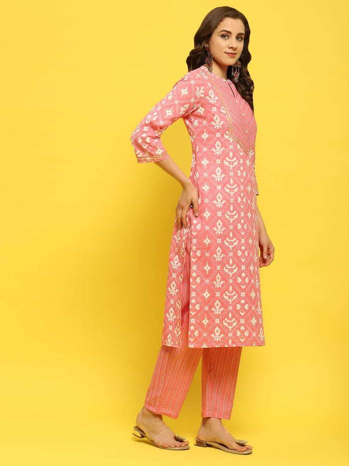 Women Cotton Pink Geometric Print Kurta Trouser Dupatta.