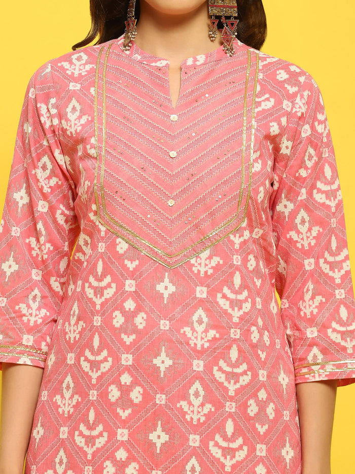 Women Cotton Pink Geometric Print Kurta Trouser Dupatta.