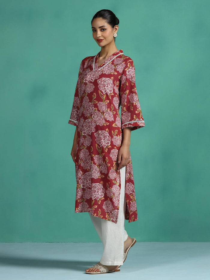 Women Cotton Red Floral Print Kurta.