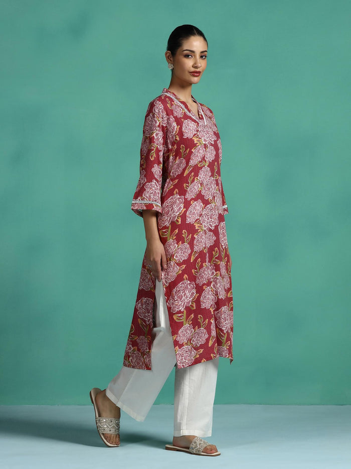 Women Cotton Red Floral Print Kurta.