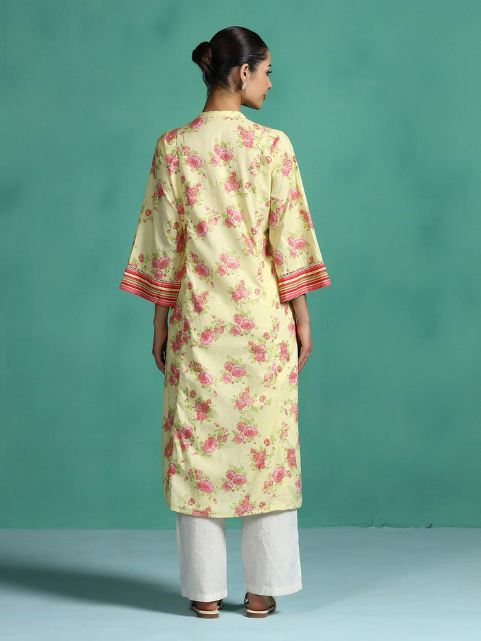 Women Cotton Yellow Floral Print Kurta.