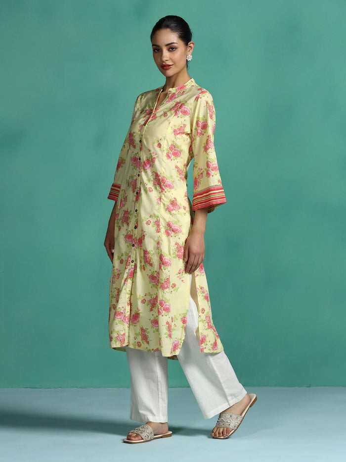 Women Cotton Yellow Floral Print Kurta.