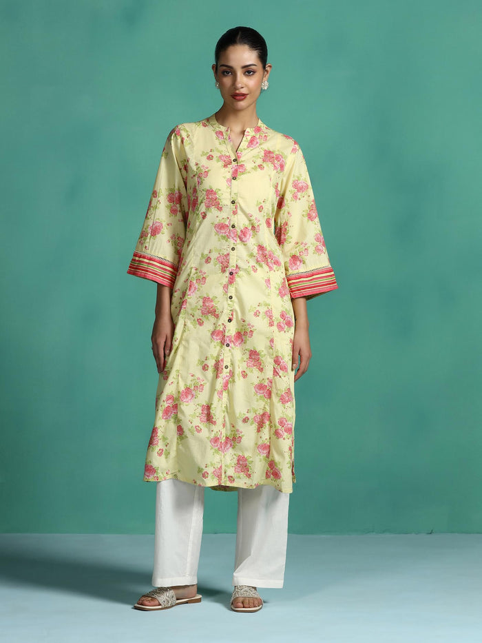 Women Cotton Yellow Floral Print Kurta.