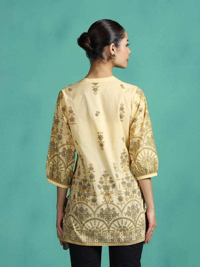Women Cotton Yellow Printed Tunic.