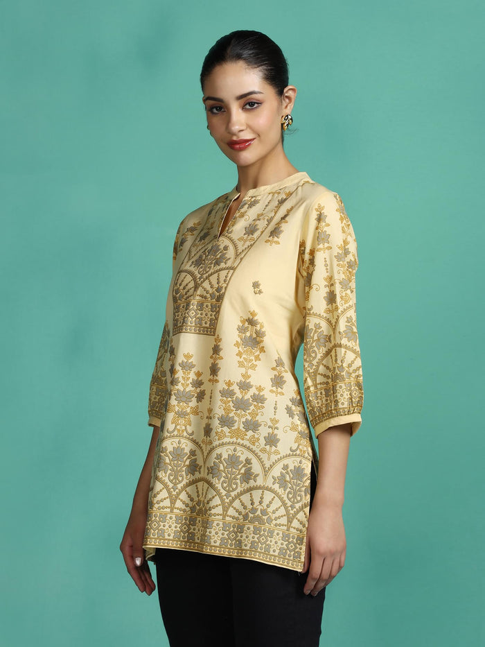 Women Cotton Yellow Printed Tunic.