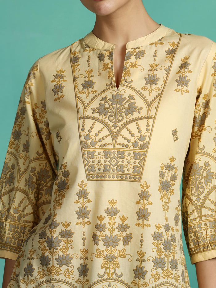 Women Cotton Yellow Printed Tunic.