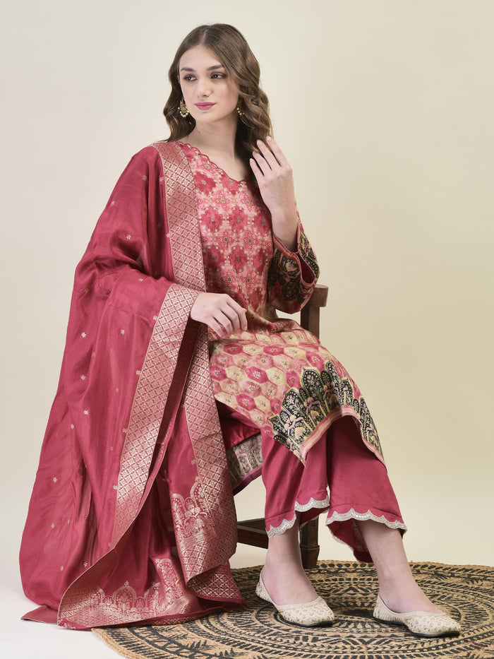 Women Dola Jacquard Pink Kurta Comfort Pant Dupatta.