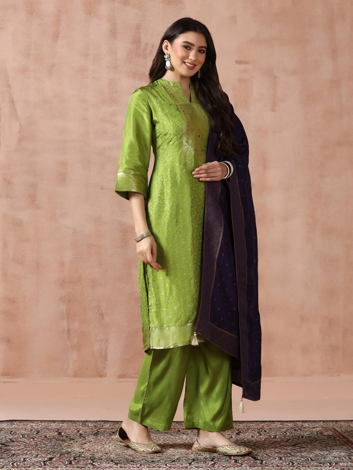 Women Dola Silk Jacquard Green Woven Kurta Comfort Pant Dupatta.
