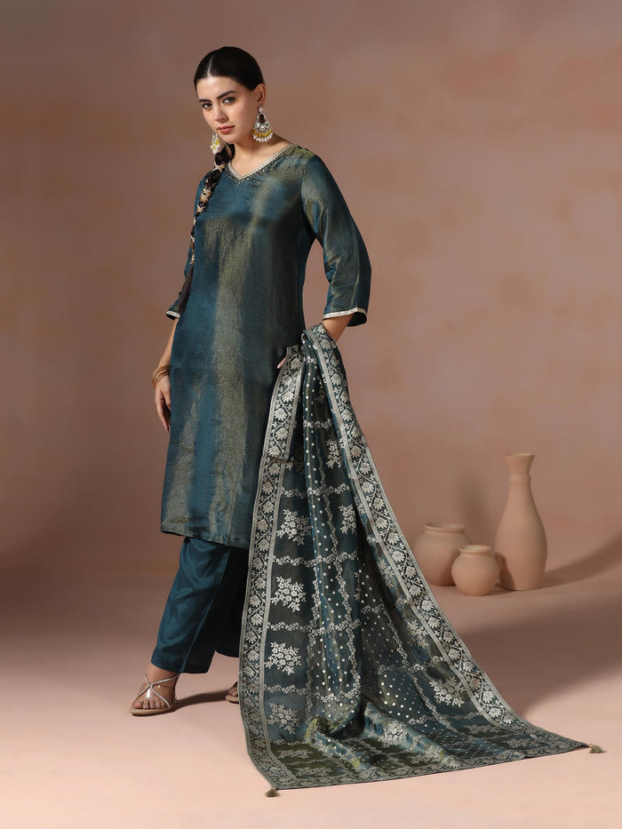 Women Dola Silk Teal Solid Kurta Comfort Pant With Jacquard Dupatta.