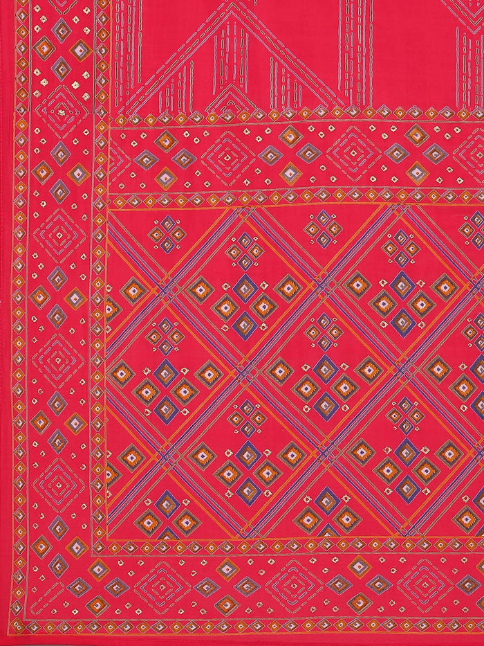 Women Fuchsia Geometric Printed Kurta Comfort Pant Dupatta.