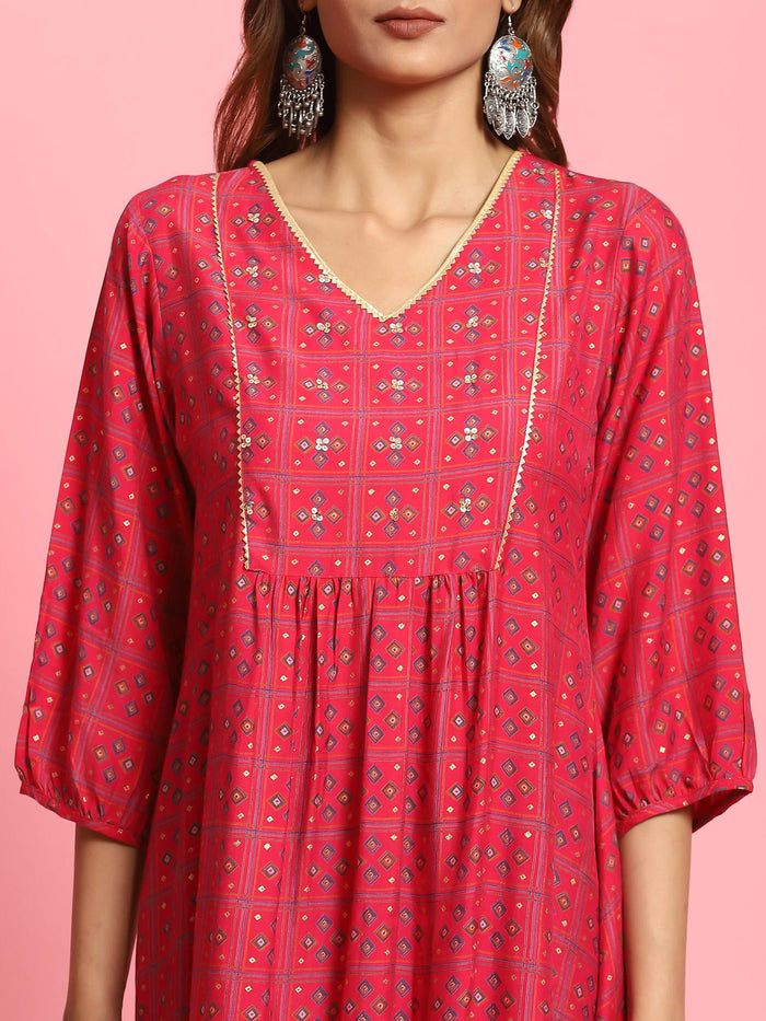 Women Fuchsia Geometric Printed Tunic.