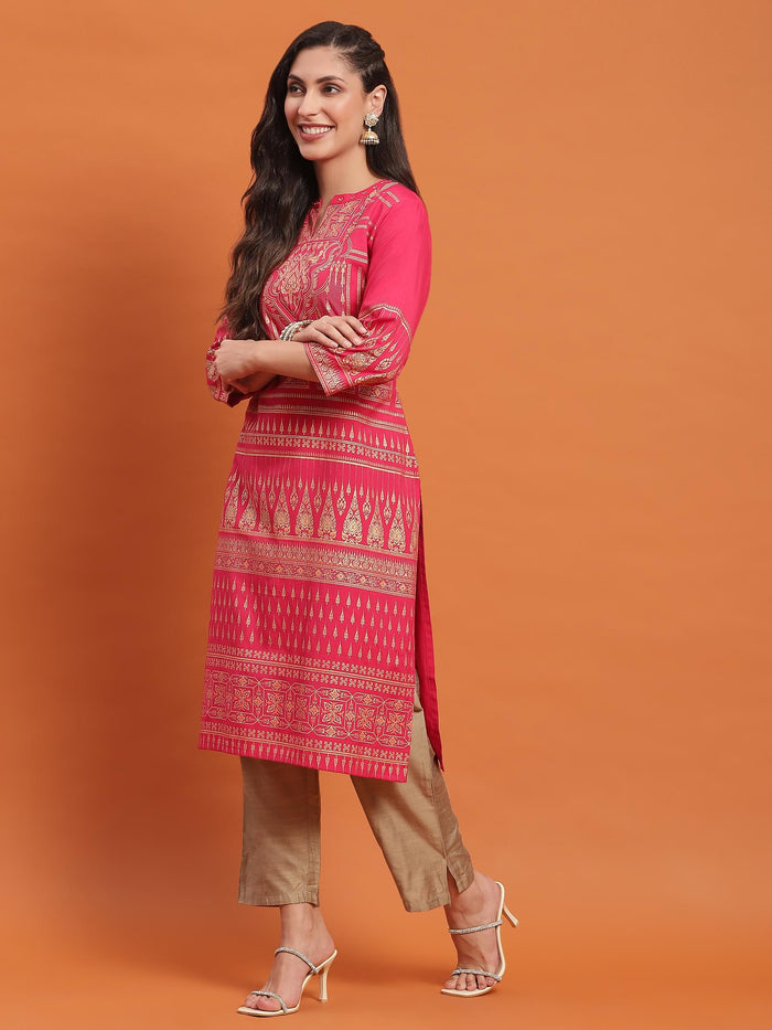 Women Fuchsia Ornamental Print Kurta.